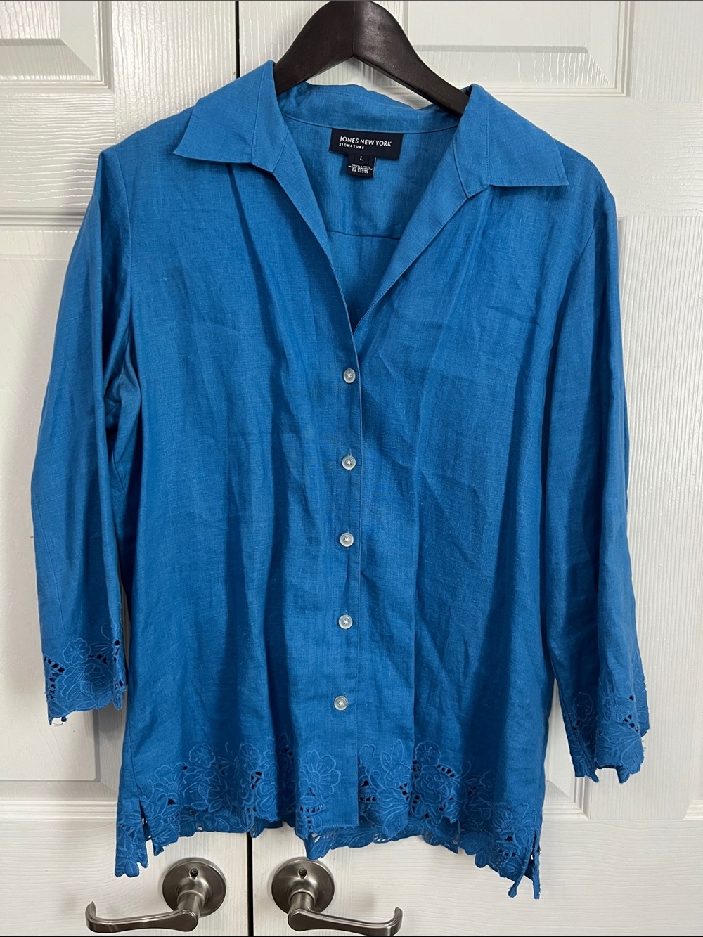Jones New York Teal-Blue Button Front Eyelet Hem Blouse
